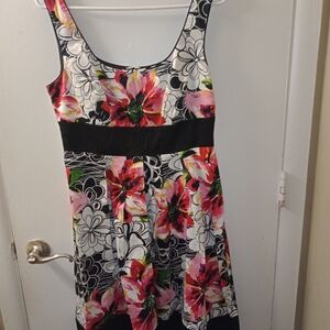 Elegant Floral Midi Dress in Pink and Black